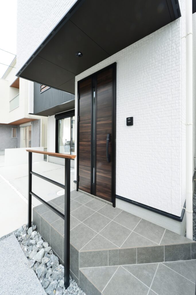 岡山市北区番町1丁目　2号棟